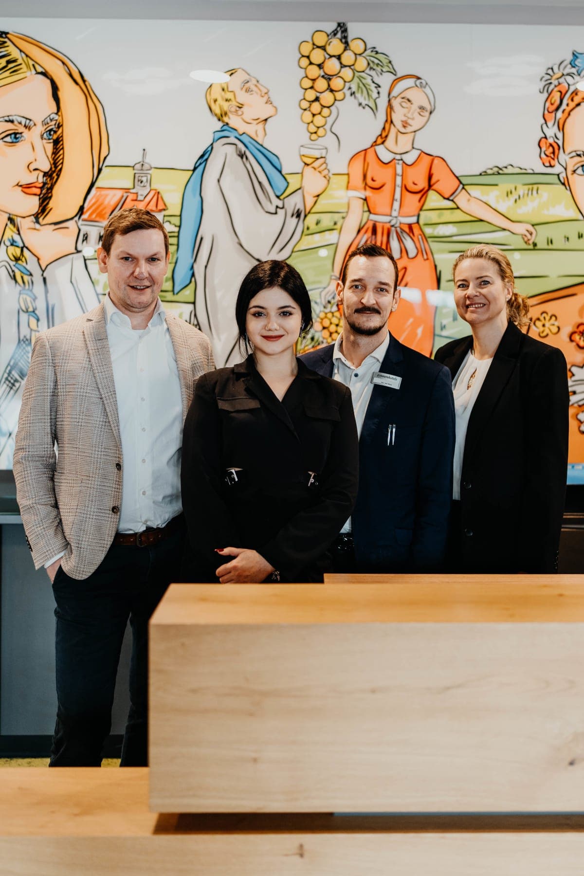 Das Rezeptionsteam im Weingut Römmert